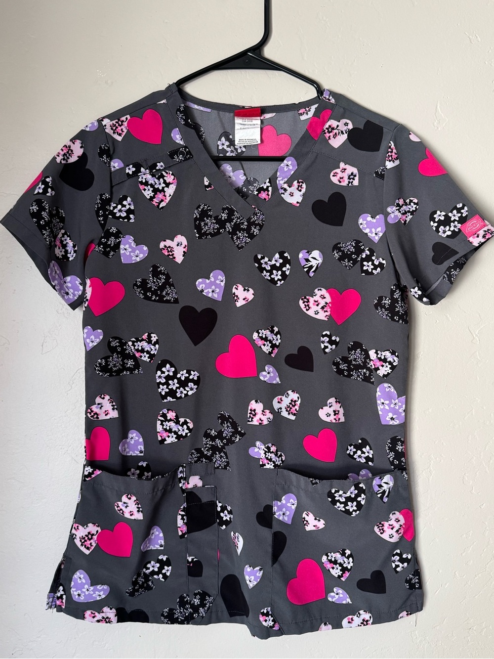 Dickies Short Sleeve Scrub Top - Gray with Pink & Purple Hearts